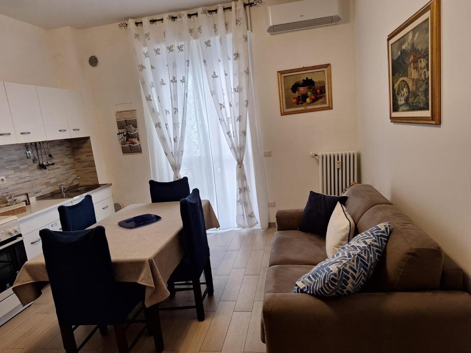 Bnb Milano Dipinta Di Blu Exterior foto